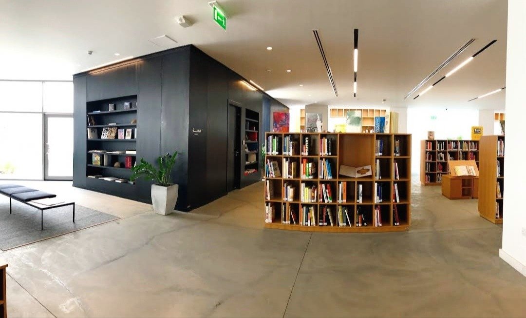 Discover Dubai's Hidden Gem: Al Safa Art & Design Library - Travel with Bee